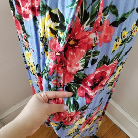 Floral Blue Dress, SIZE S, Open In the front. - Picture 14 of 16